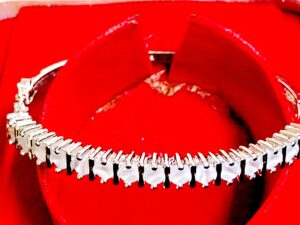 30. Bracelet OK