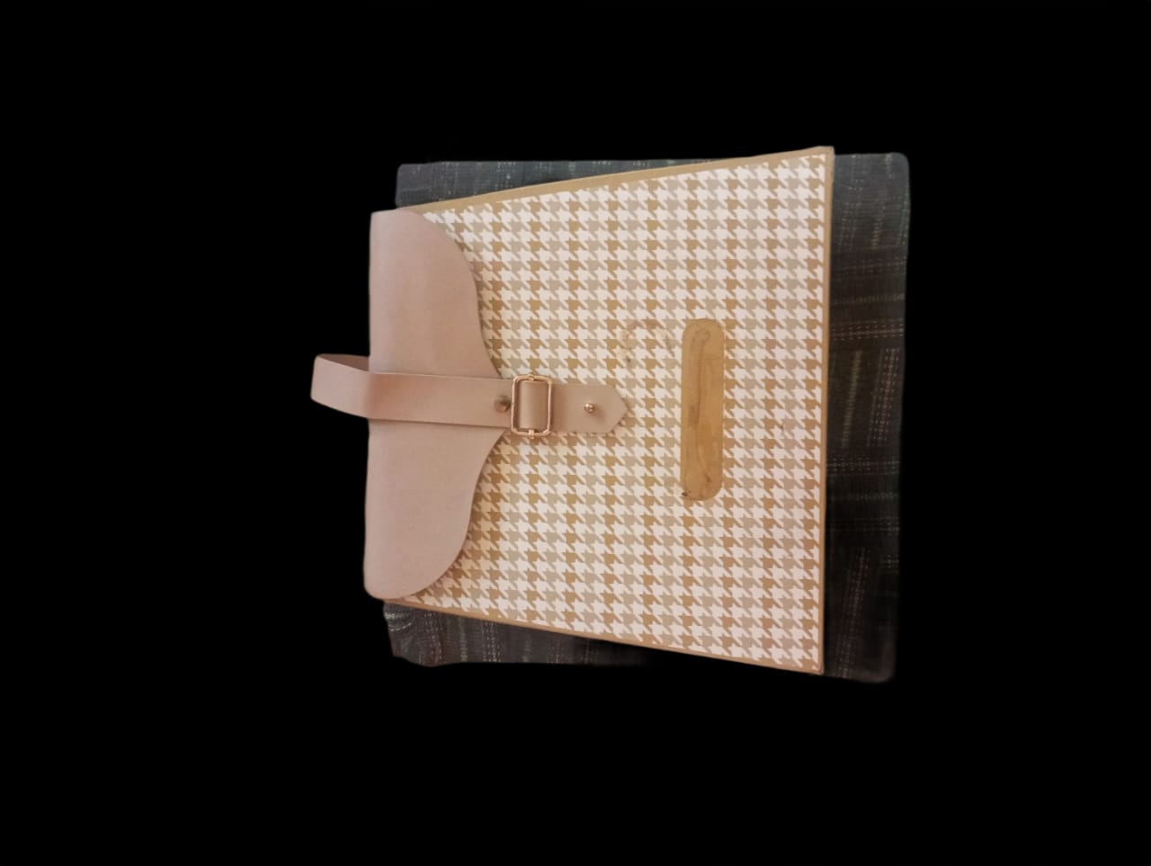 258.poly-cotton premium bedsheet – Heritage Mosaic Multi-Colour Duvet Set for Elegant Bedrooms in mustard box. - Image 8