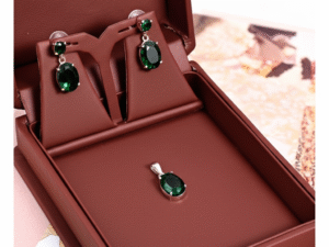 89.Exquisite Deep Green Glass Pendent and Earrings Set - Unveil Timeless Elegance!